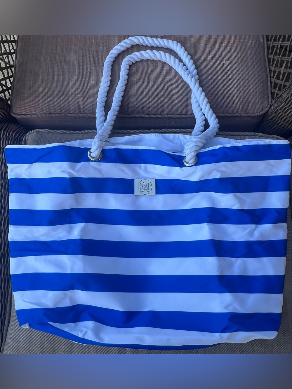 Striped Waterproof Nautical Tote Bag with Rope Handles - Blue & White w/case